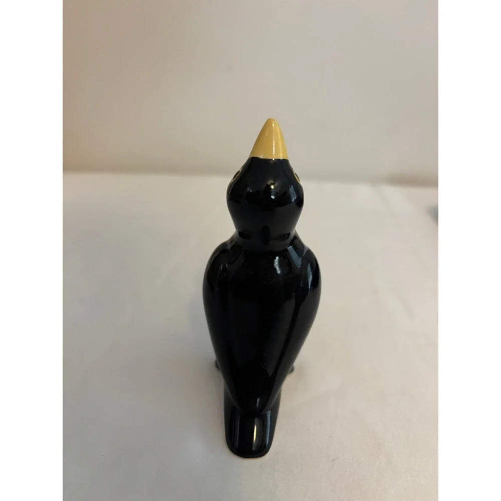 Pfaltzgraff Ceramic Blackbird Pie Bird Funnel Steam Vent Black Yellow Beak
